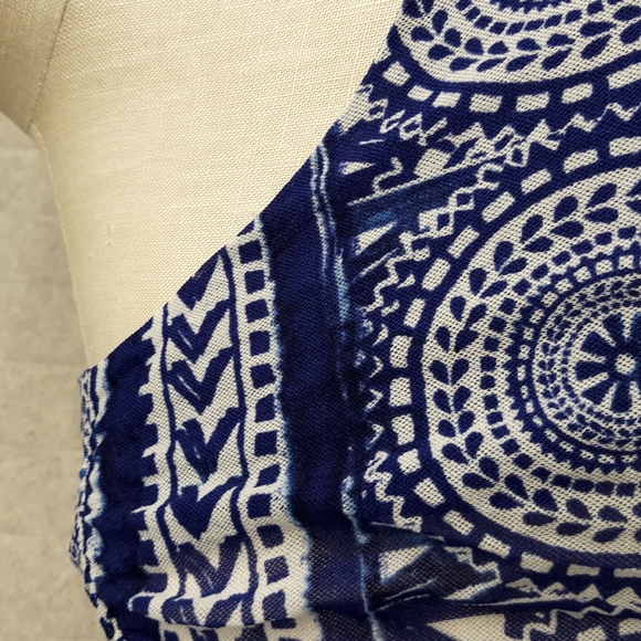 Chico's Navy and White Geometric Blouse - Picture 3 of 10